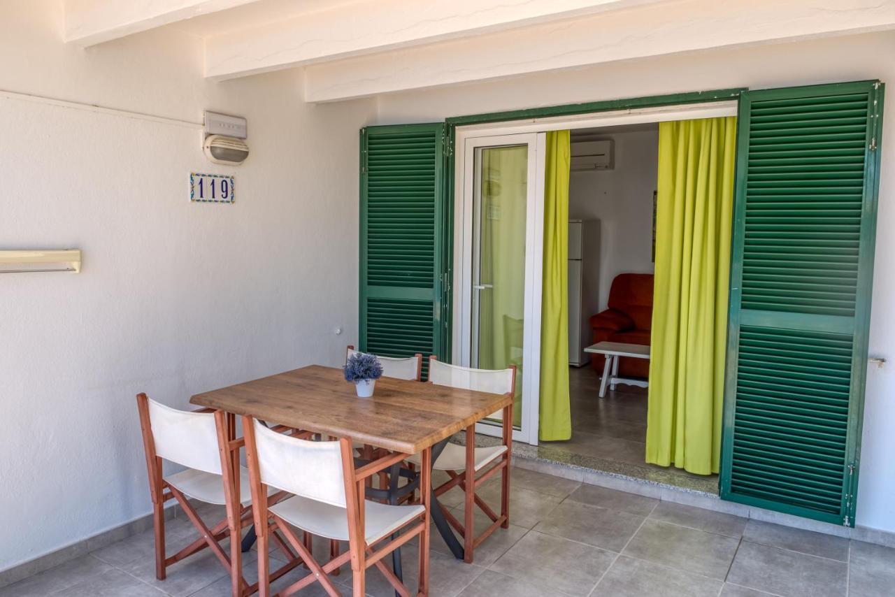 Apartamentos Las Golondrinas Cala en Bosch Luaran gambar