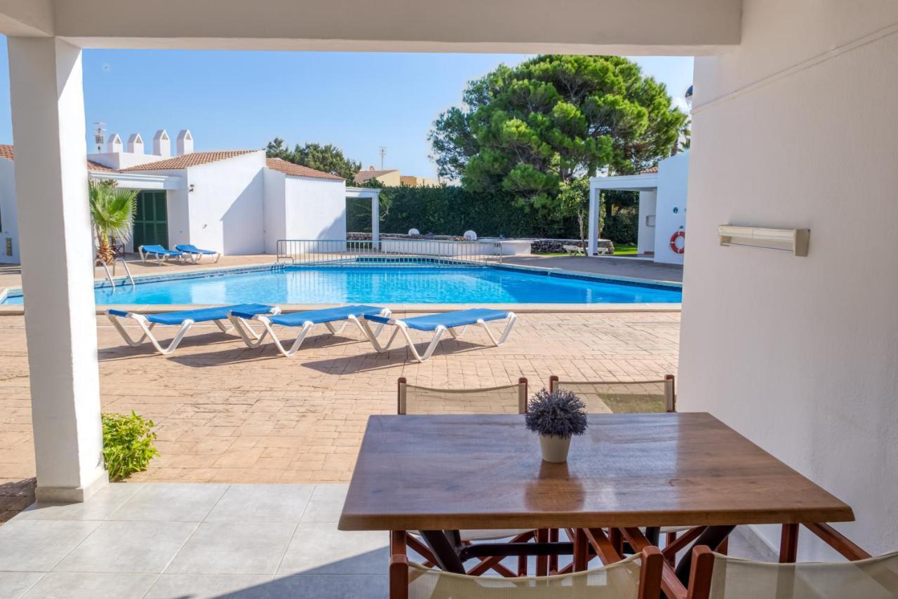Apartamentos Las Golondrinas Cala en Bosch Luaran gambar