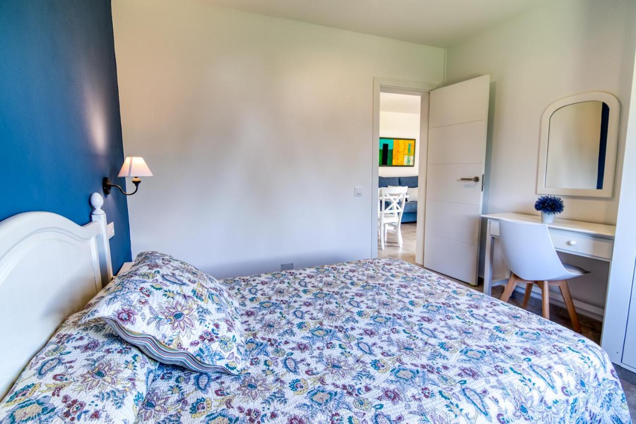 Apartamentos Las Golondrinas Cala en Bosch Luaran gambar