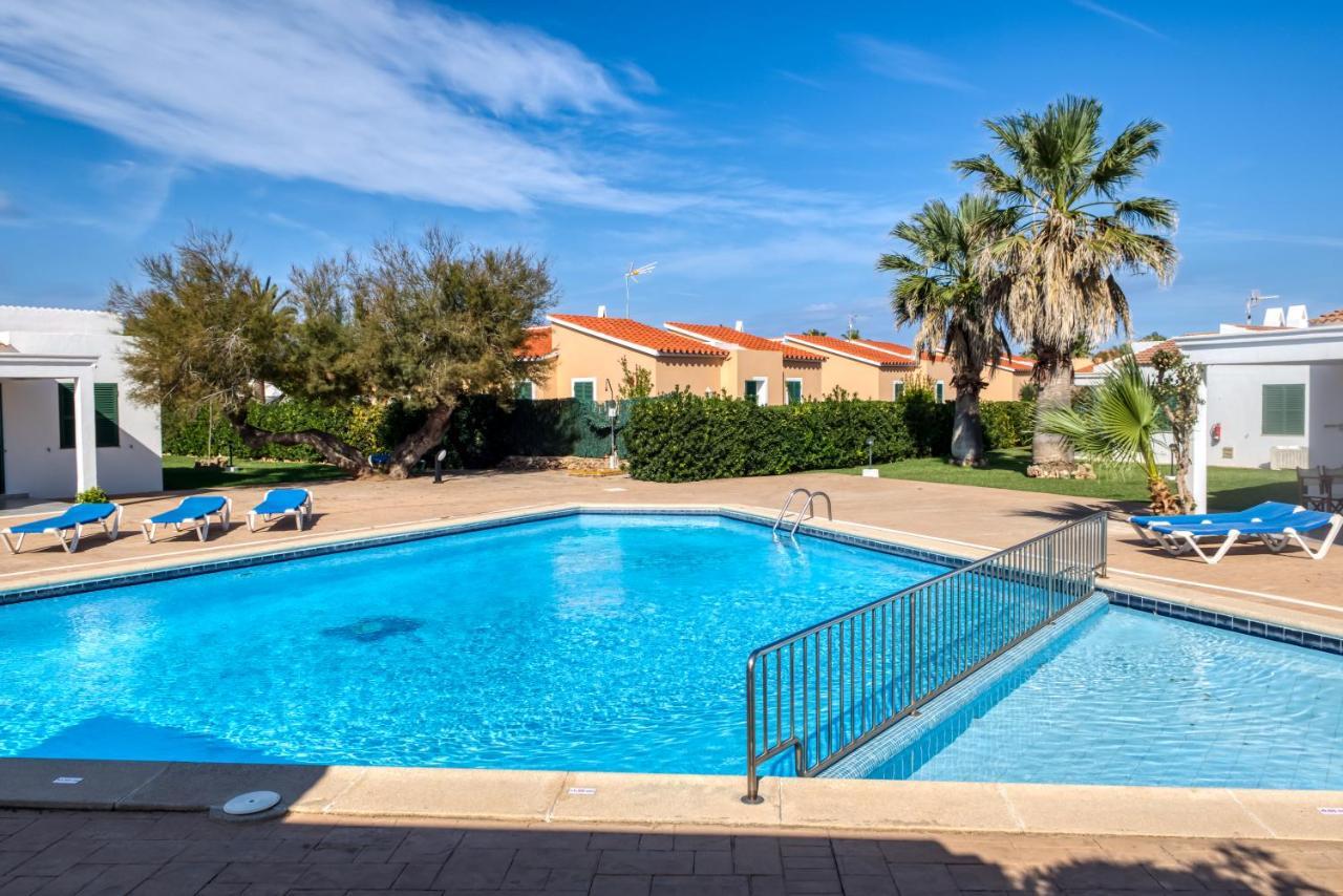 Apartamentos Las Golondrinas Cala en Bosch Luaran gambar